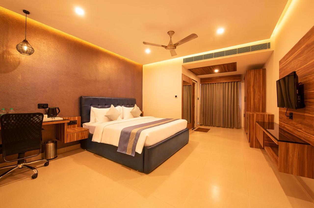 Hometown Galleria Manipal Exterior photo