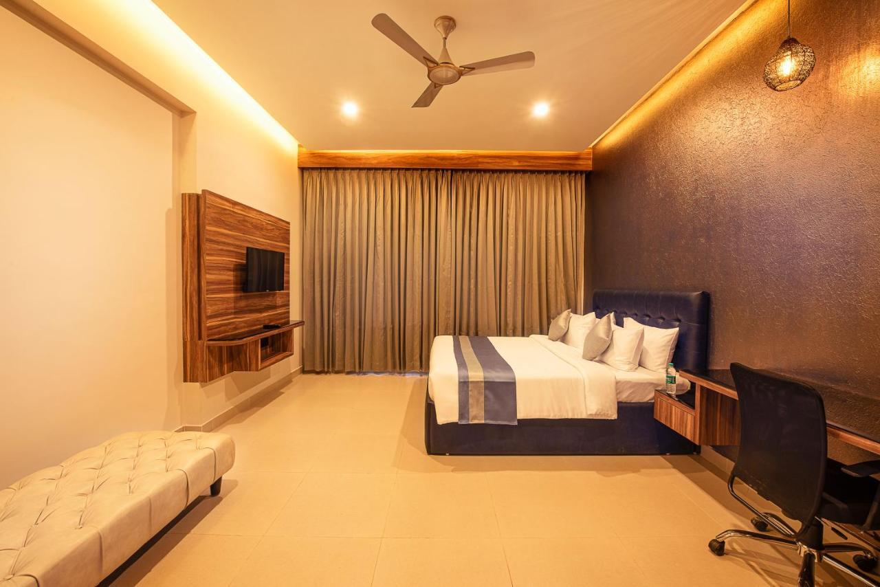 Hometown Galleria Manipal Exterior photo